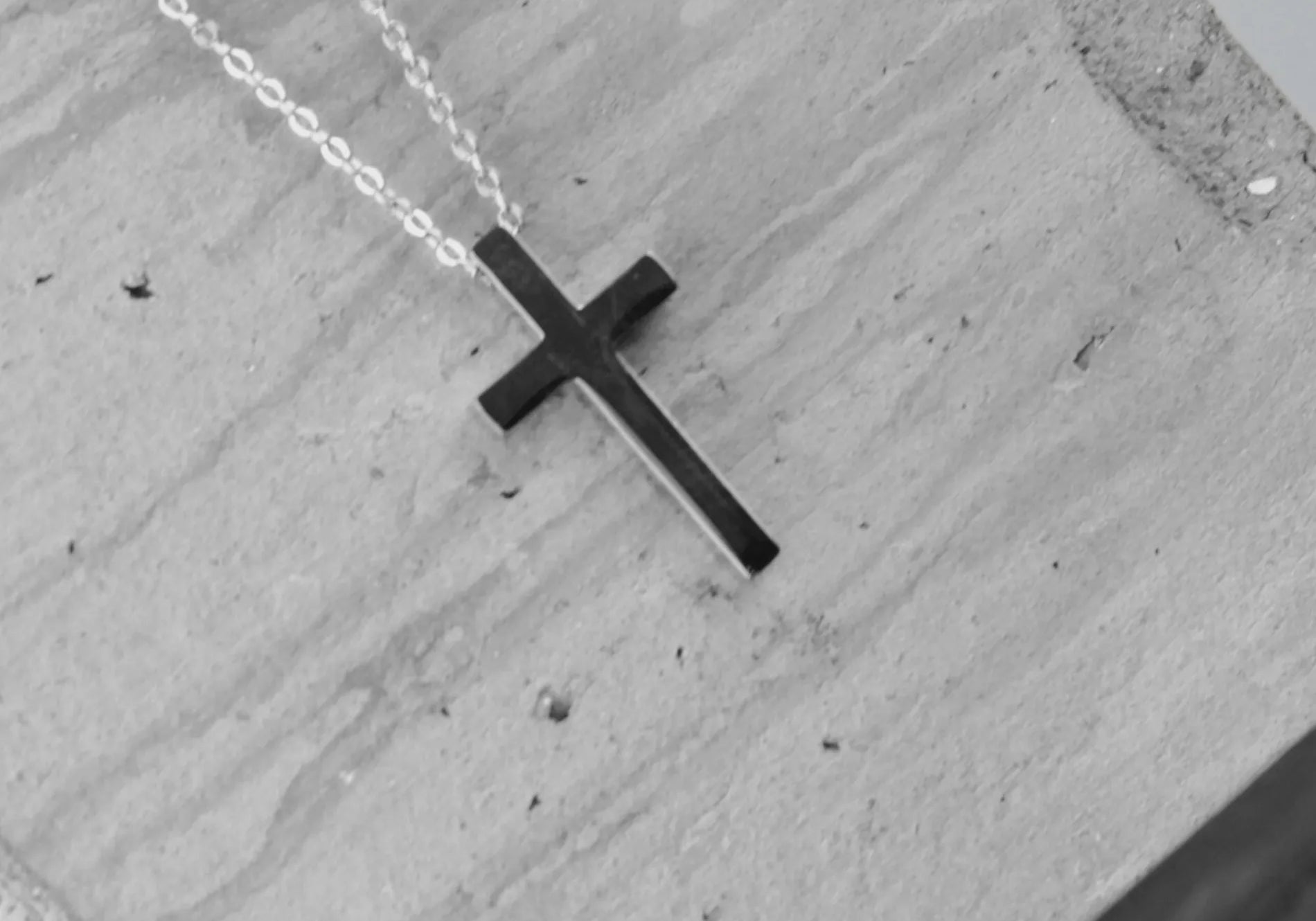 Love Waterproof Short Cross Necklace Silver Plating, Dansk Copenhagen
