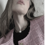 Joy Waterproof Collier court en perles simples et boules carrées plaqué or 18K