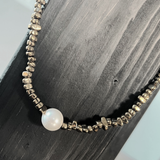 Joy Waterproof Collier court en perles simples et boules carrées plaqué or 18K