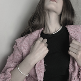 Joy Waterproof Collier court de perles d'eau douce irrégulières et boules plaqué or 18K