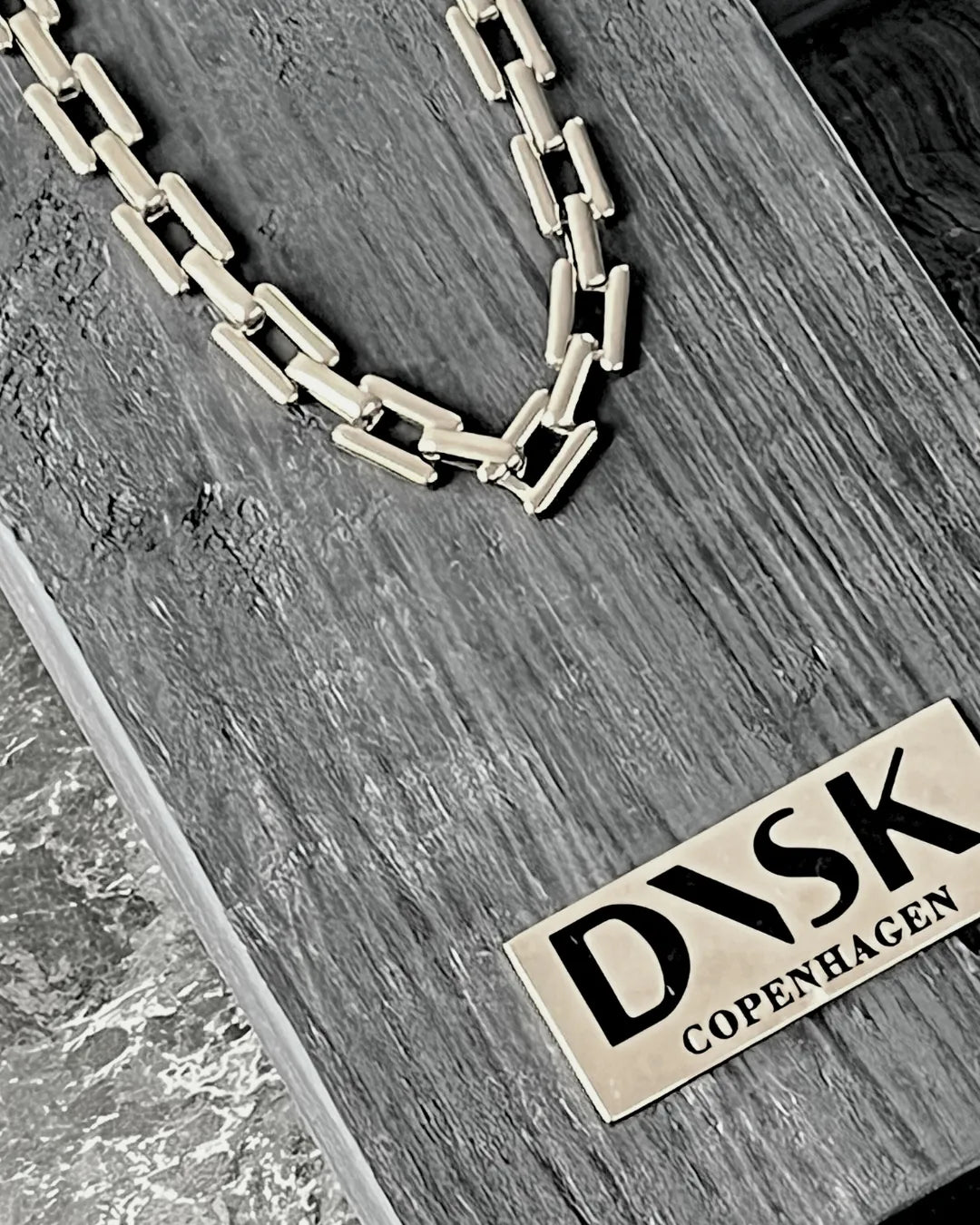 Passion Waterproof Square Link Necklace 18K Gold Plating, DNSK Copenhagen