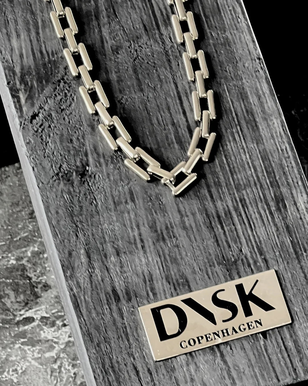 Passion Waterproof Square Link Necklace 18K Gold Plating, DNSK Copenhagen