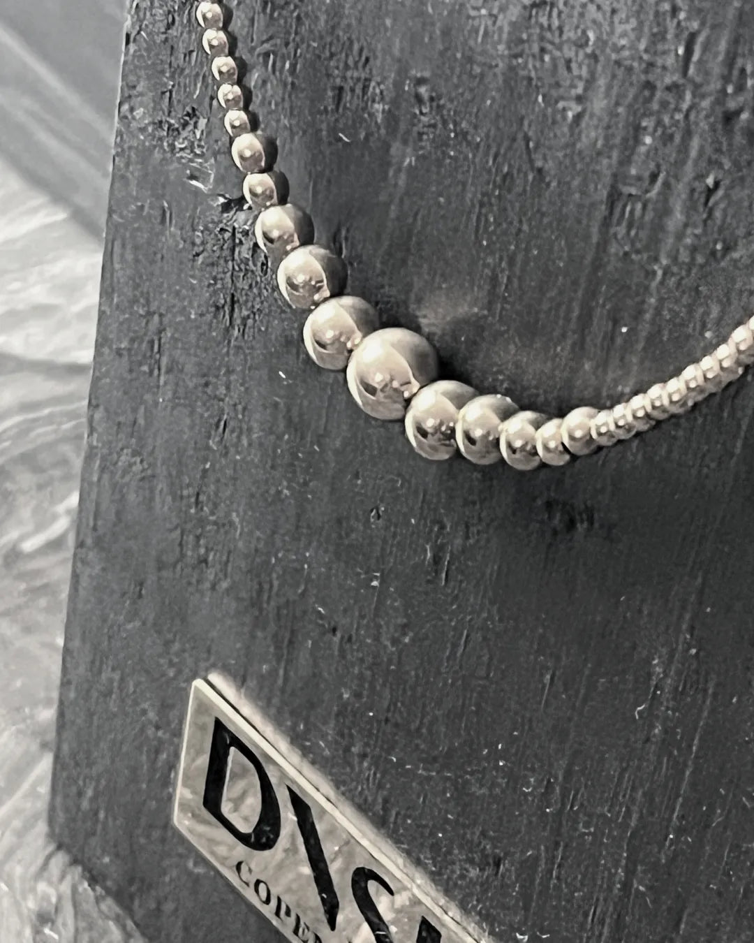 Passion Waterproof 8-Ball Necklace 18K Gold Plating Plating, DNSK Copenhagen