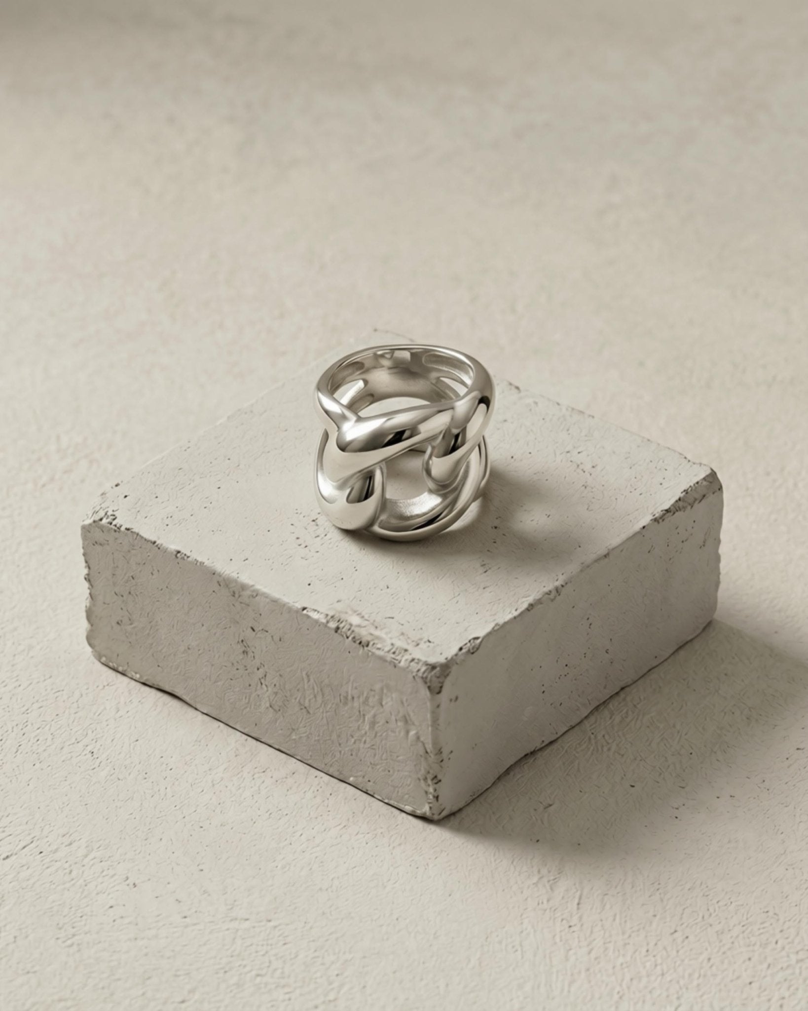 Courage Waterproof Chunky Link Statement Ring Silver Plating - DANSK Copenhagen