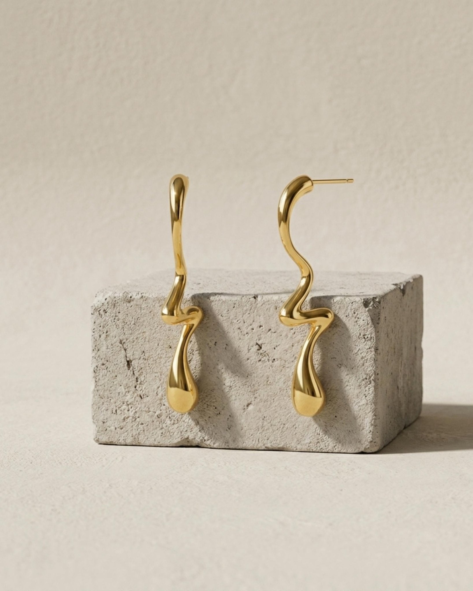 Courage Waterproof Long Statement Lucky Earring 18K Gold Plating - DANSK Copenhagen