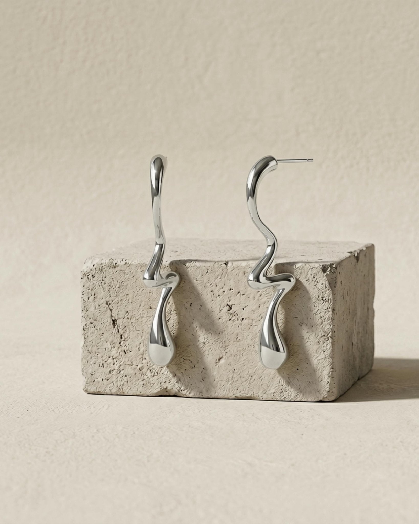 Courage Waterproof Long Statement Lucky Earring Silver Plating - DANSK Copenhagen