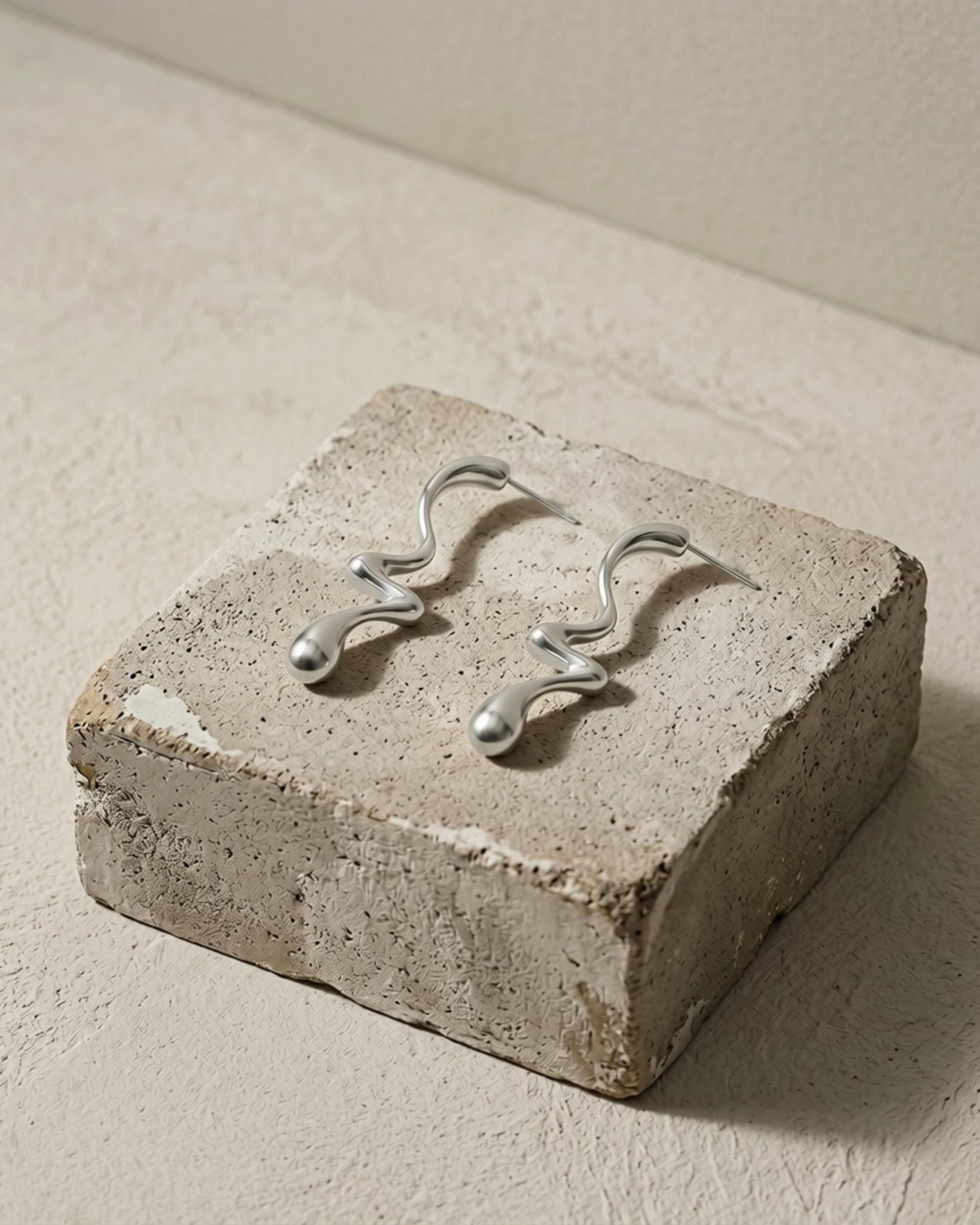Courage Waterproof Long Statement Lucky Earring Silver Plating - DANSK Copenhagen
