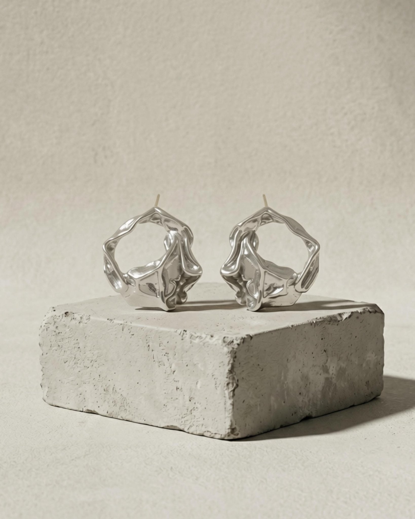 Courage Waterproof Open Circle Post Earring Silver Plating - DANSK Copenhagen