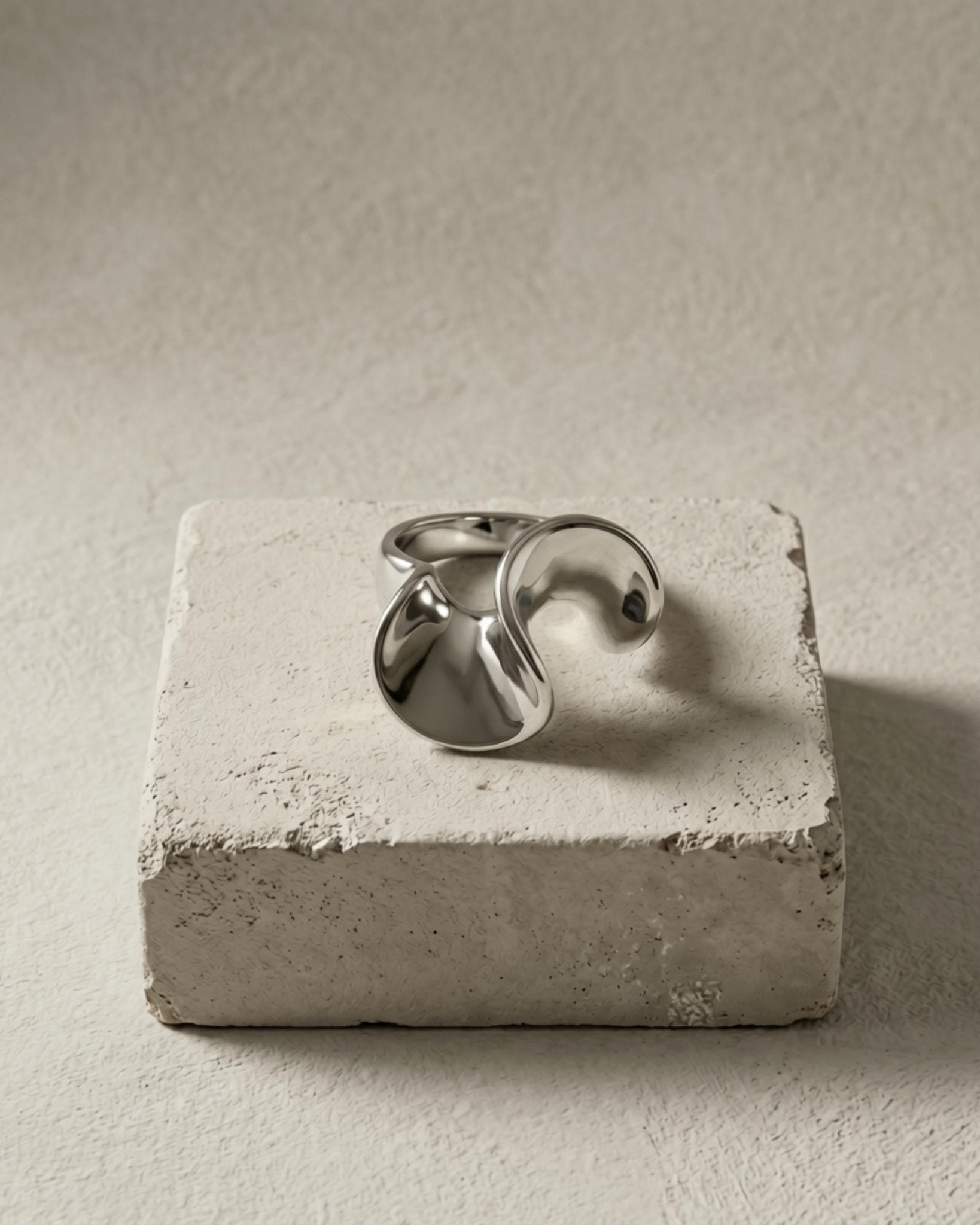 Courage Waterproof Single Twist Statement Ring Silver Plating - DANSK Copenhagen