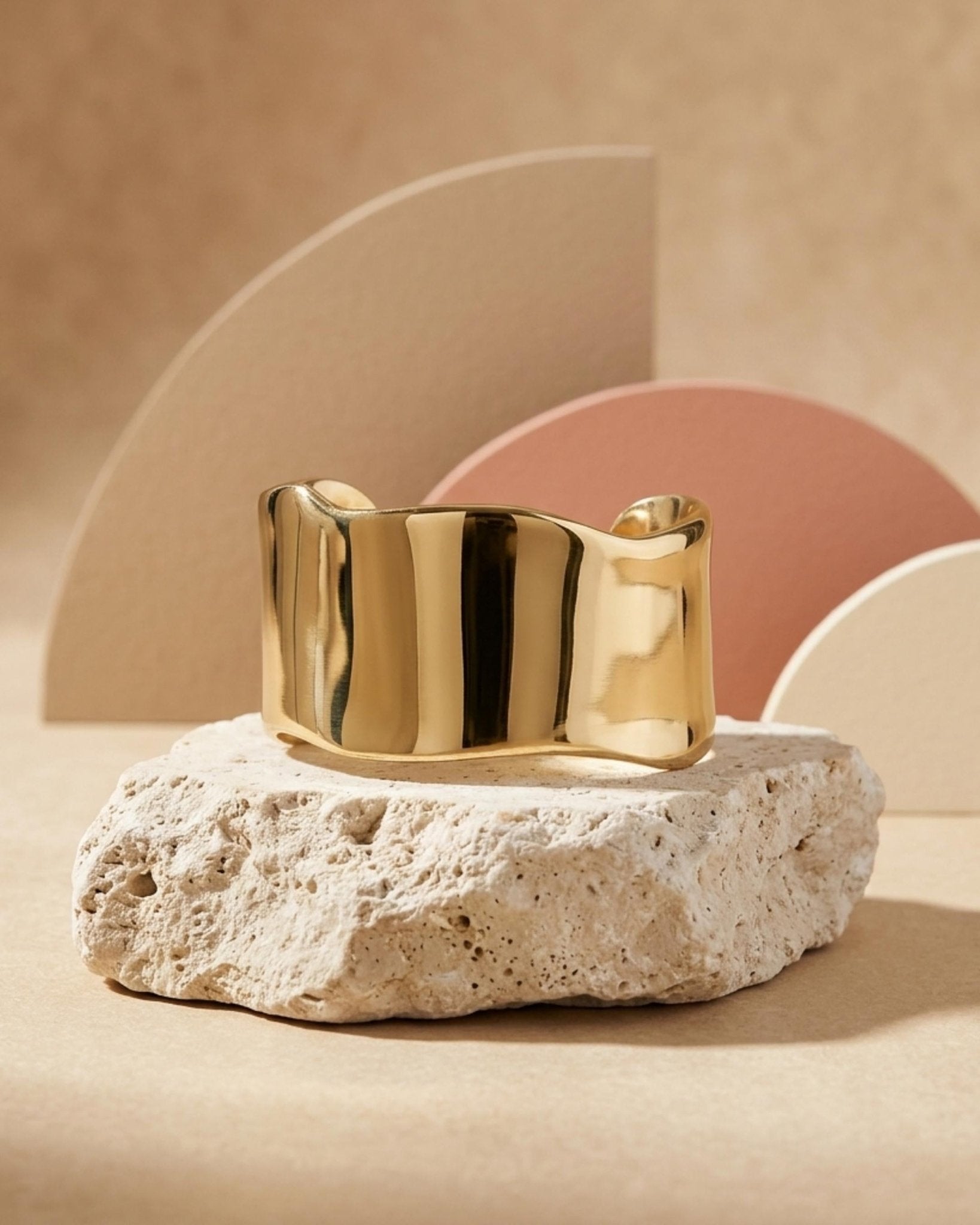 Courage Waterproof Statement Curve Cuff Bracelet 18K Gold Plating Plating - DANSK Copenhagen