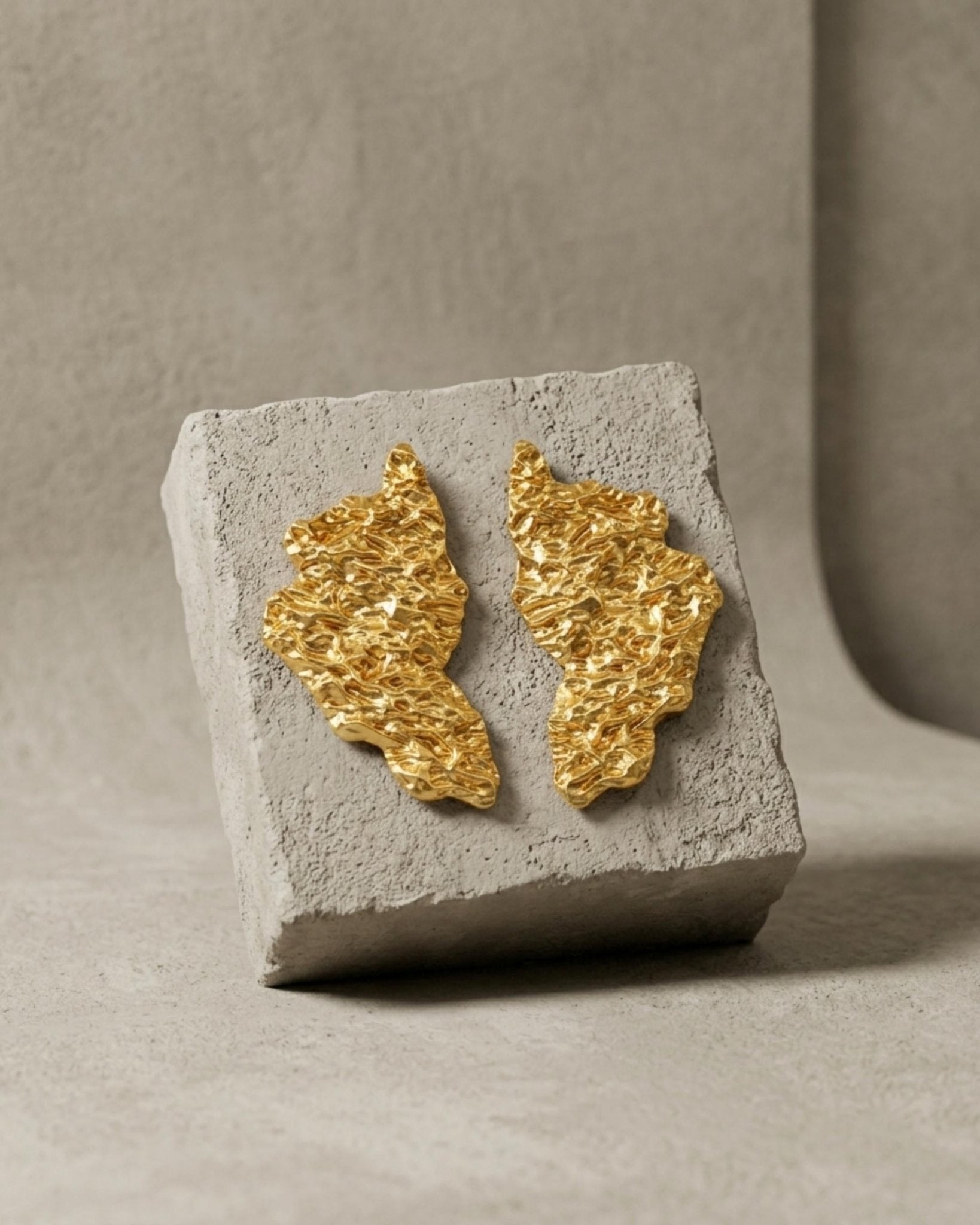 Courage Waterproof Triangle Statement Earring 18K Gold Plating - DANSK Copenhagen