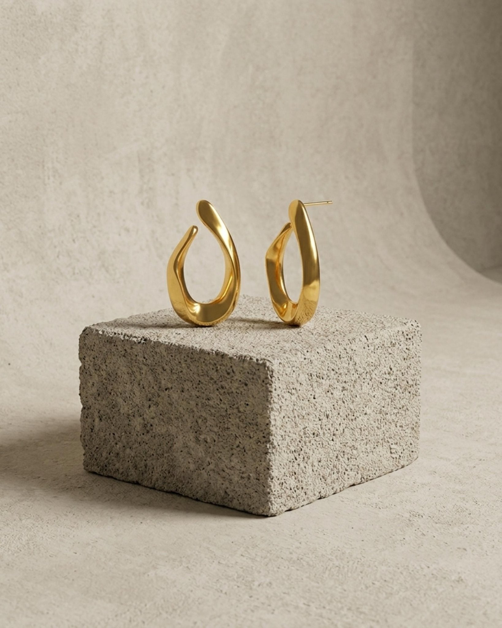 Courage Waterproof V Shape Statement Earring 18K Gold Plating - DANSK Copenhagen