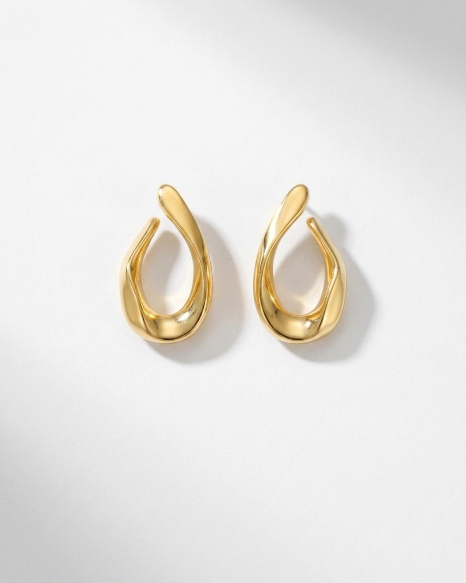 Courage Waterproof V Shape Statement Earring 18K Gold Plating - DANSK Copenhagen