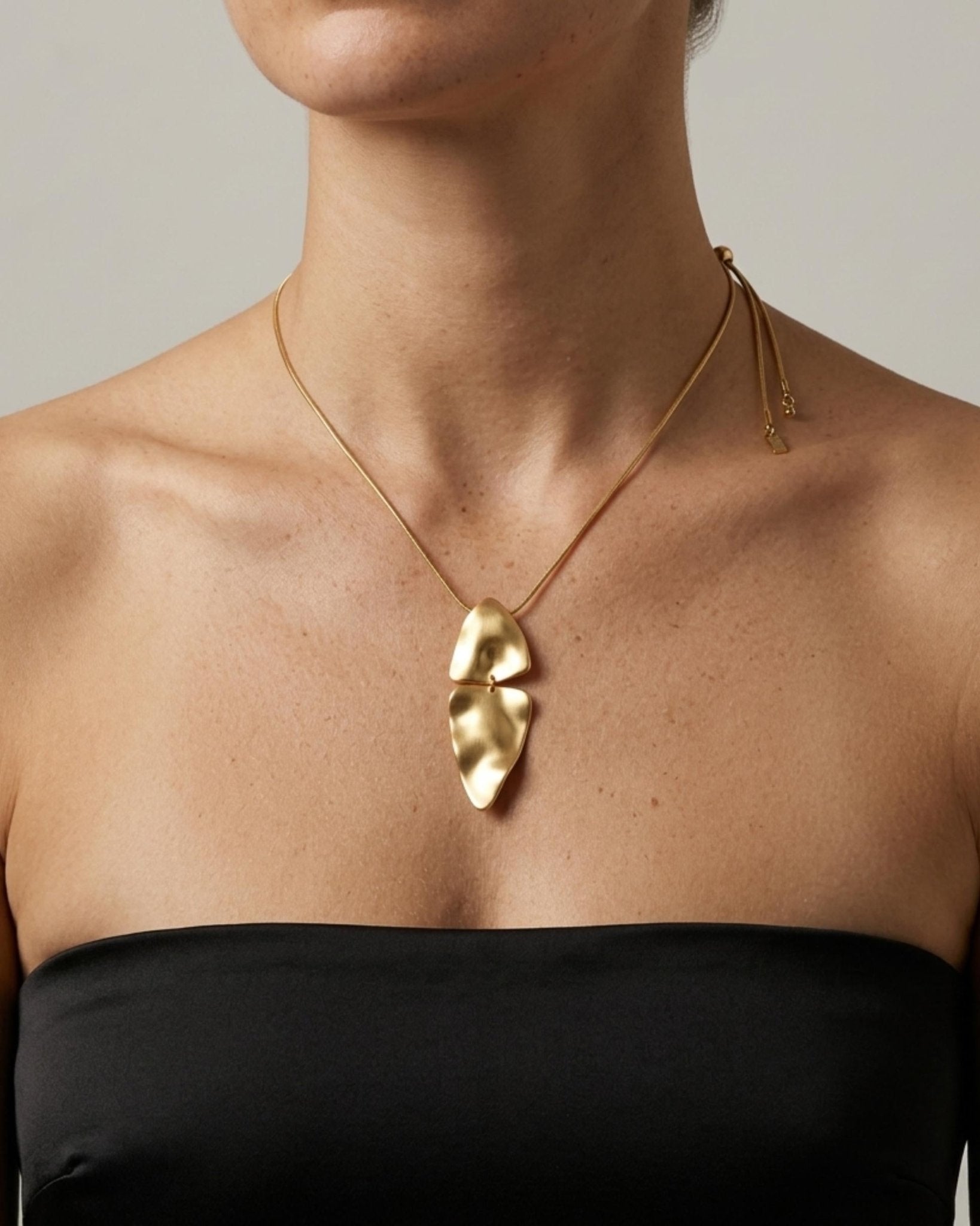 FRIDA Waterproof 18K Gold Plated Necklace - Adjustable Chain & Brushed Stainless Steel - DANSK Copenhagen