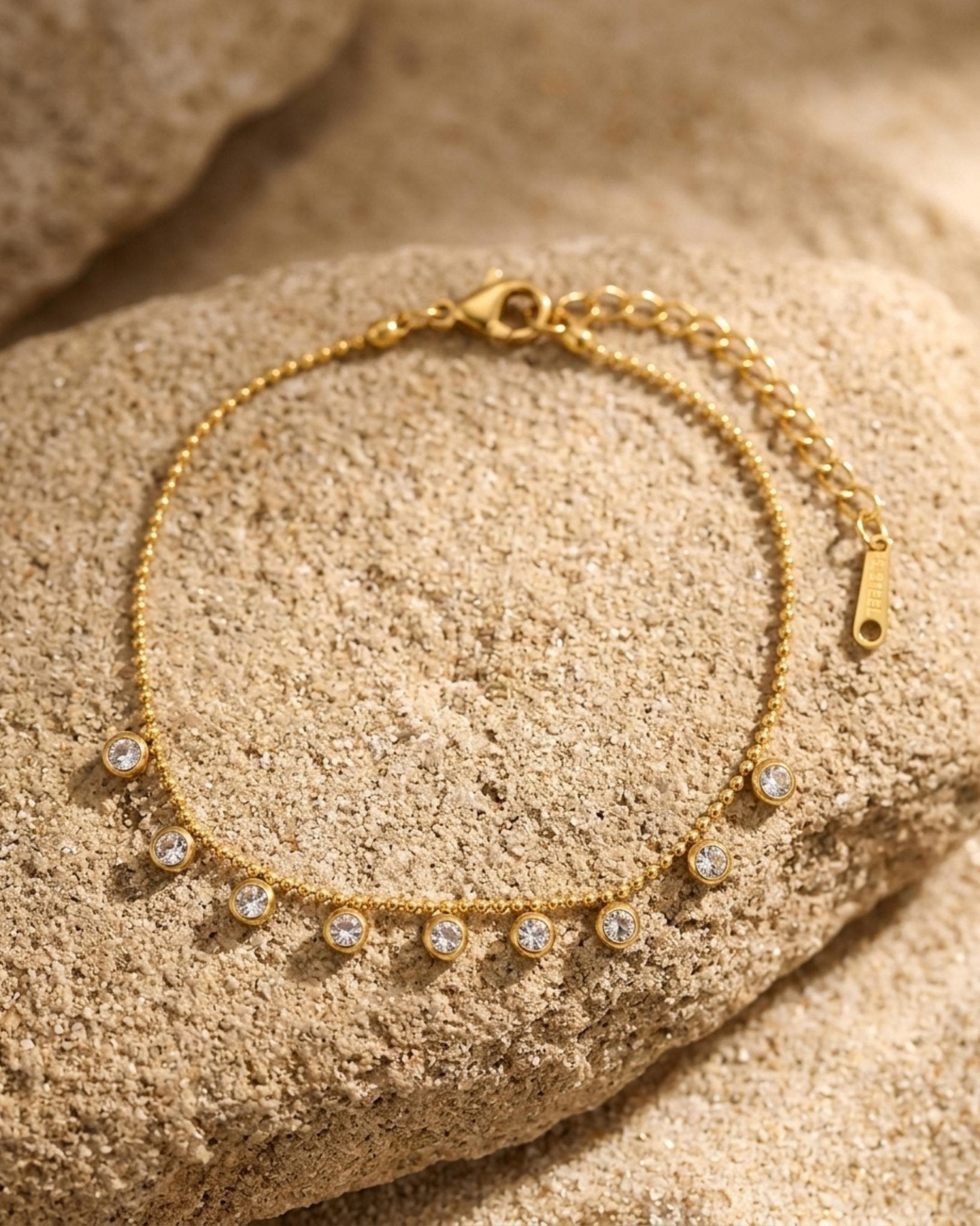 Joy Waterproof CZ Multi Crystal Chain Bracelet 18K Gold Plating - DANSK Copenhagen