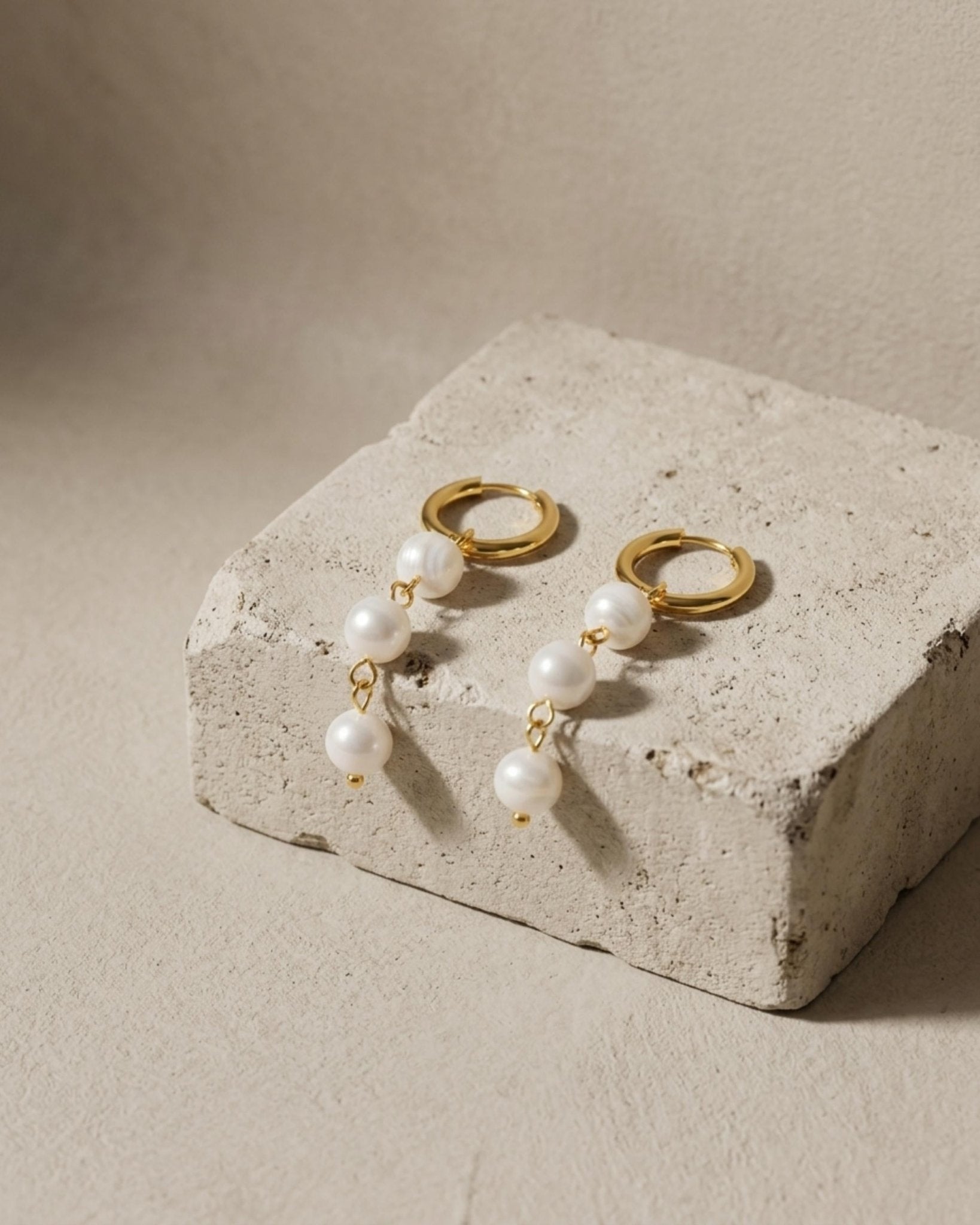 Joy Waterproof Long Pearl Chain Earring 18K Gold Plating - DANSK Copenhagen