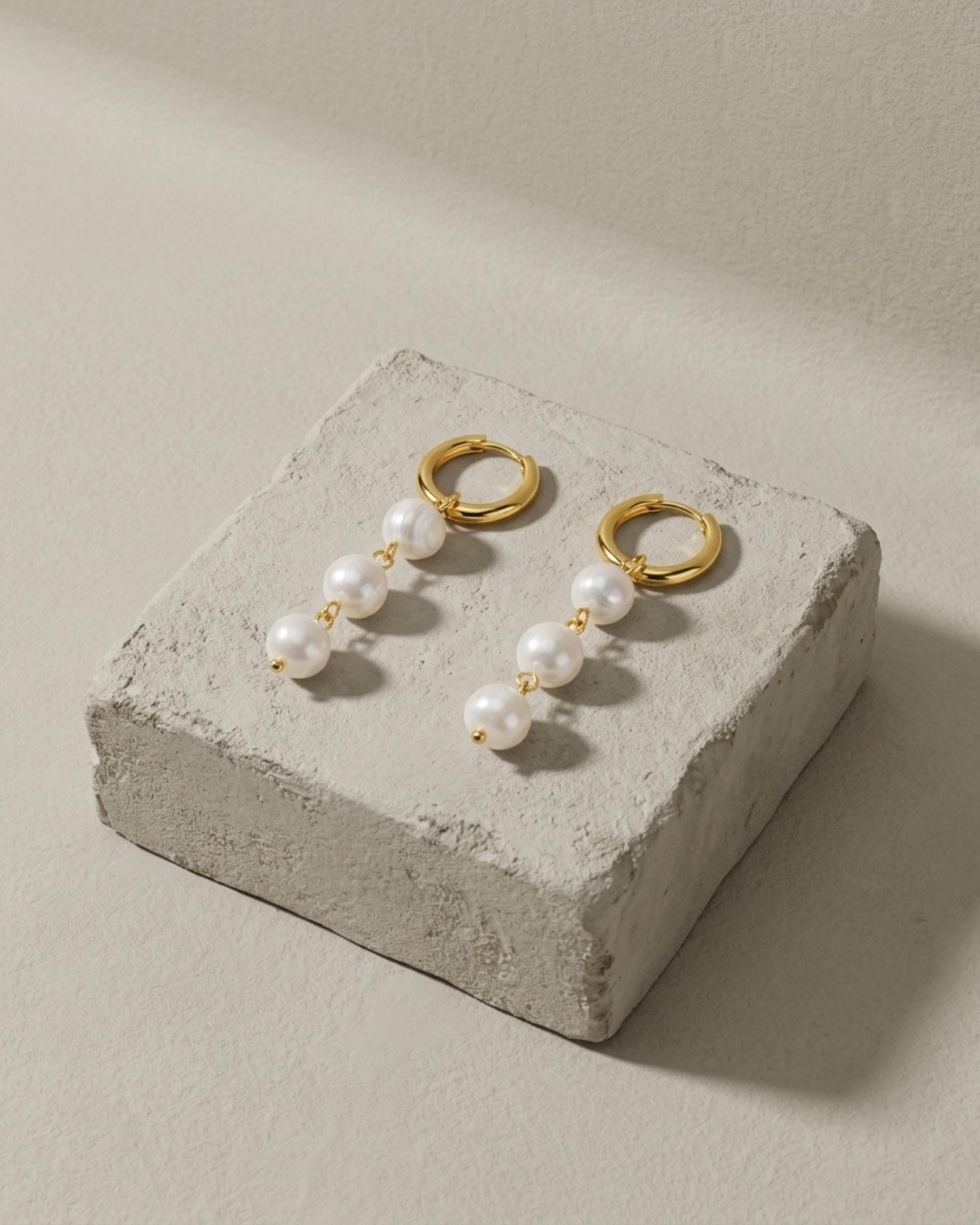 Joy Waterproof Long Pearl Chain Earring 18K Gold Plating - DANSK Copenhagen