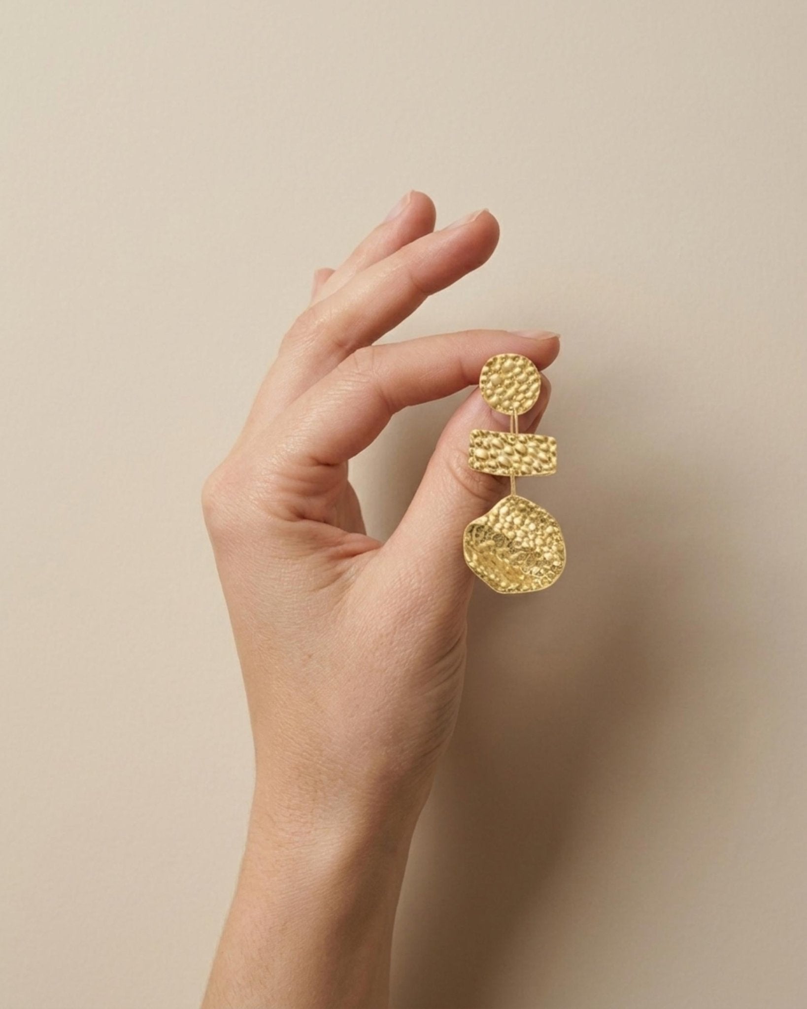 MARIN Waterproof 18K Gold Plated Statement Earrings – Hammered Stainless Steel - DANSK Copenhagen