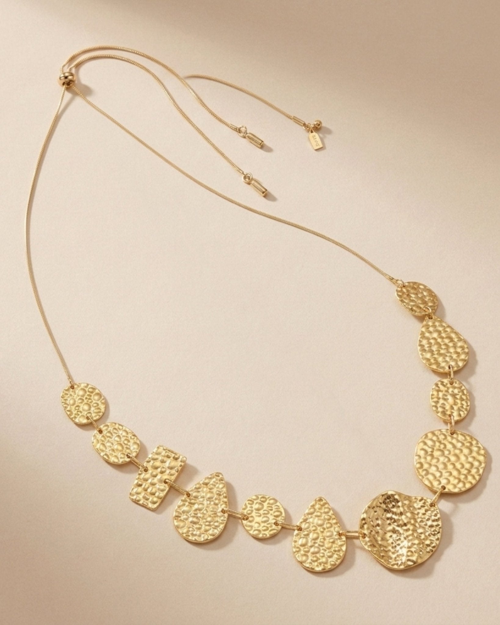 MARIN Waterproof 18K Gold Plated Statement Necklace – Adjustable Chain & Hammered Stainless Steel - DANSK Copenhagen