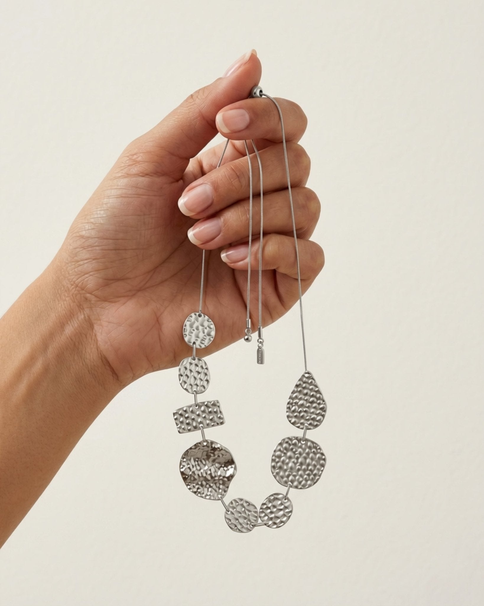 MARIN Waterproof Silver Stainless Steel Statement Necklace – Adjustable Chain & Hammered Finish - DANSK Copenhagen