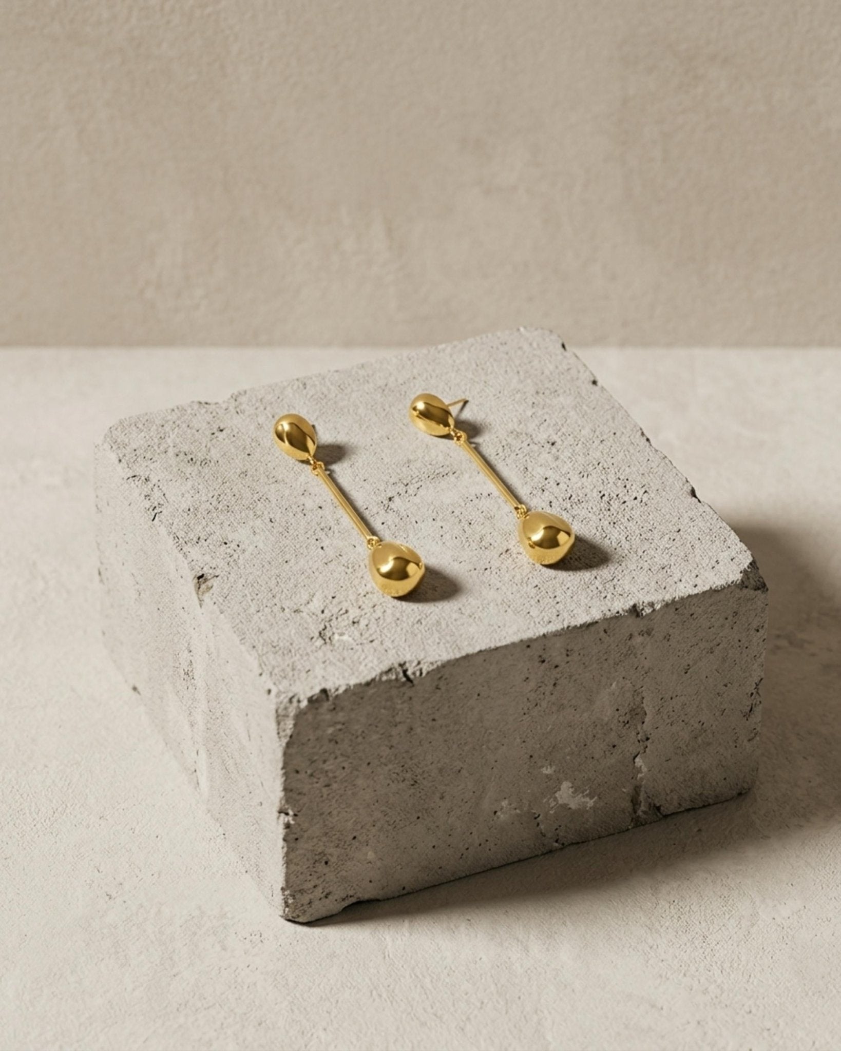 Passion Waterproof Long Smooth Double Drop Earring 18K Gold Plating - DANSK Copenhagen