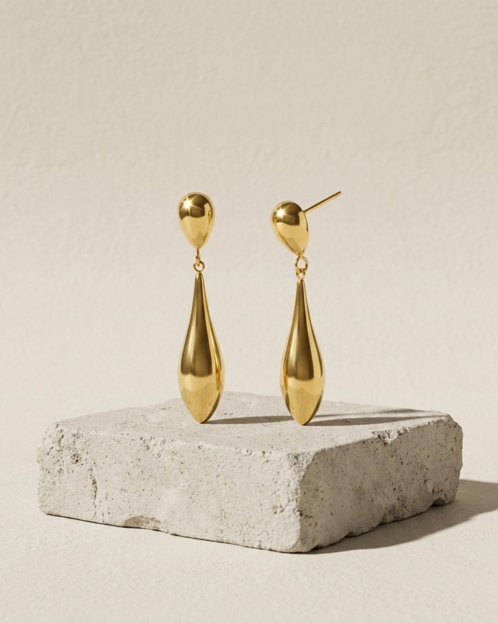 Passion Waterproof Smooth Double Drop Earring 18K Gold Plating - DANSK Copenhagen