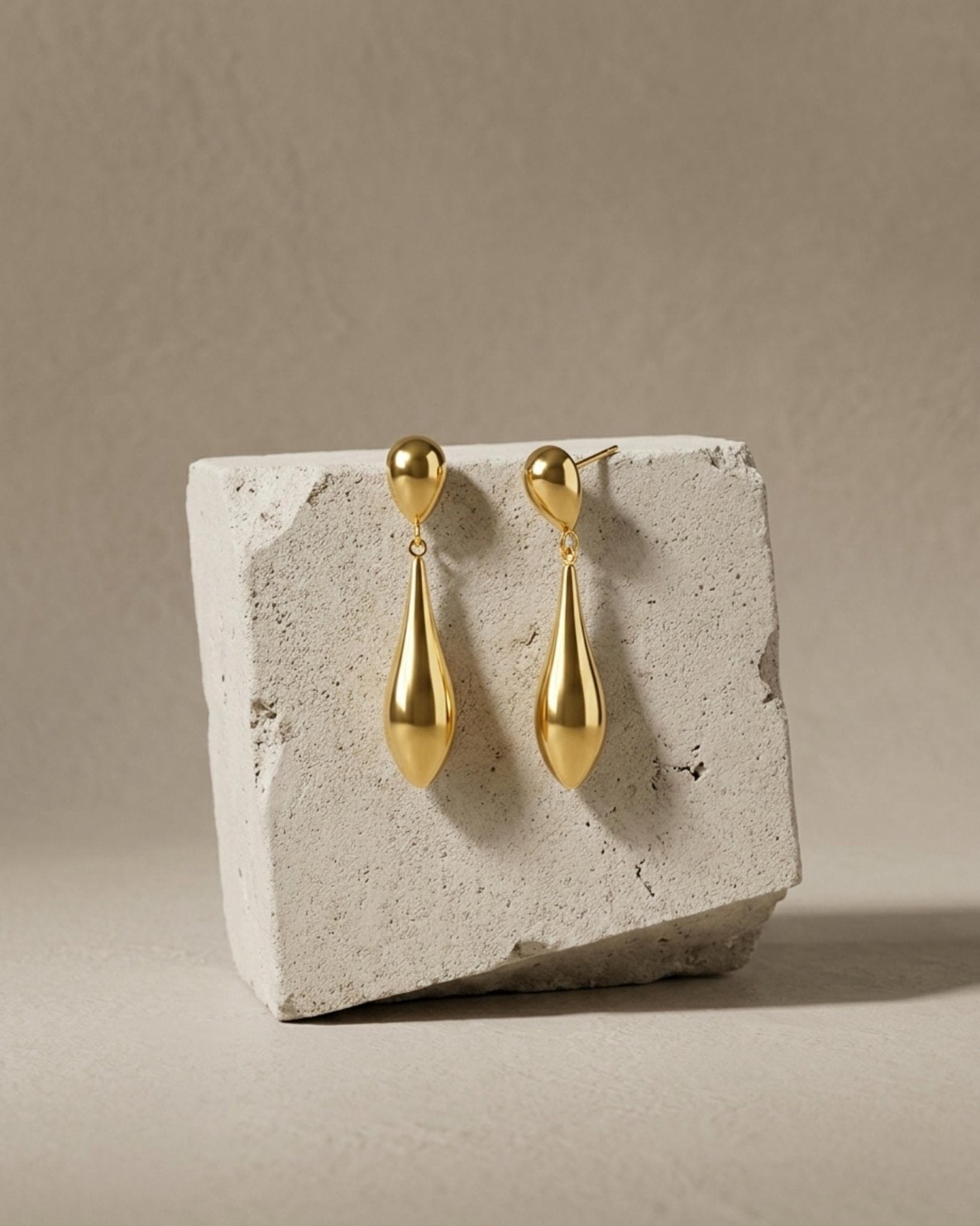 Passion Waterproof Smooth Double Drop Earring 18K Gold Plating - DANSK Copenhagen
