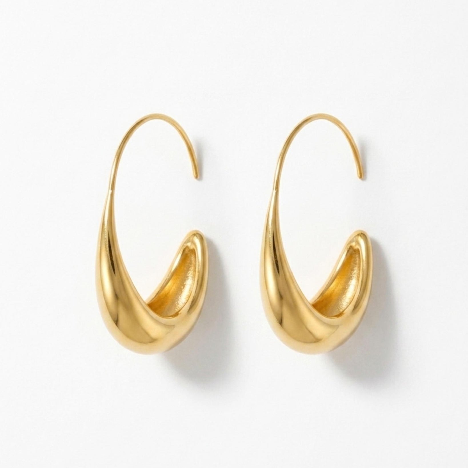 Passion Waterproof Smooth Hoop 18K Gold Plating - DANSK Copenhagen