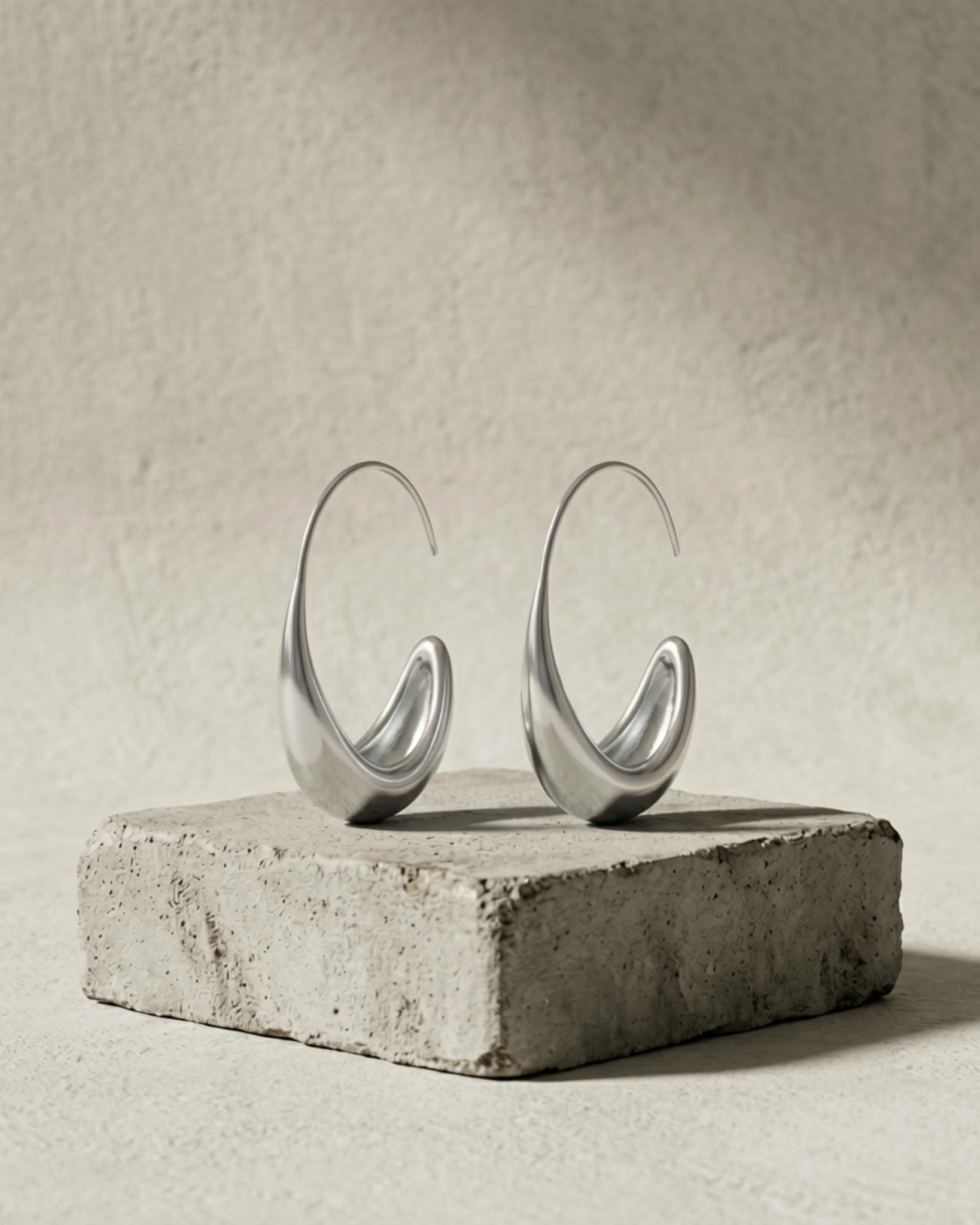 Passion Waterproof Smooth Hoop Silver Plating - DANSK Copenhagen