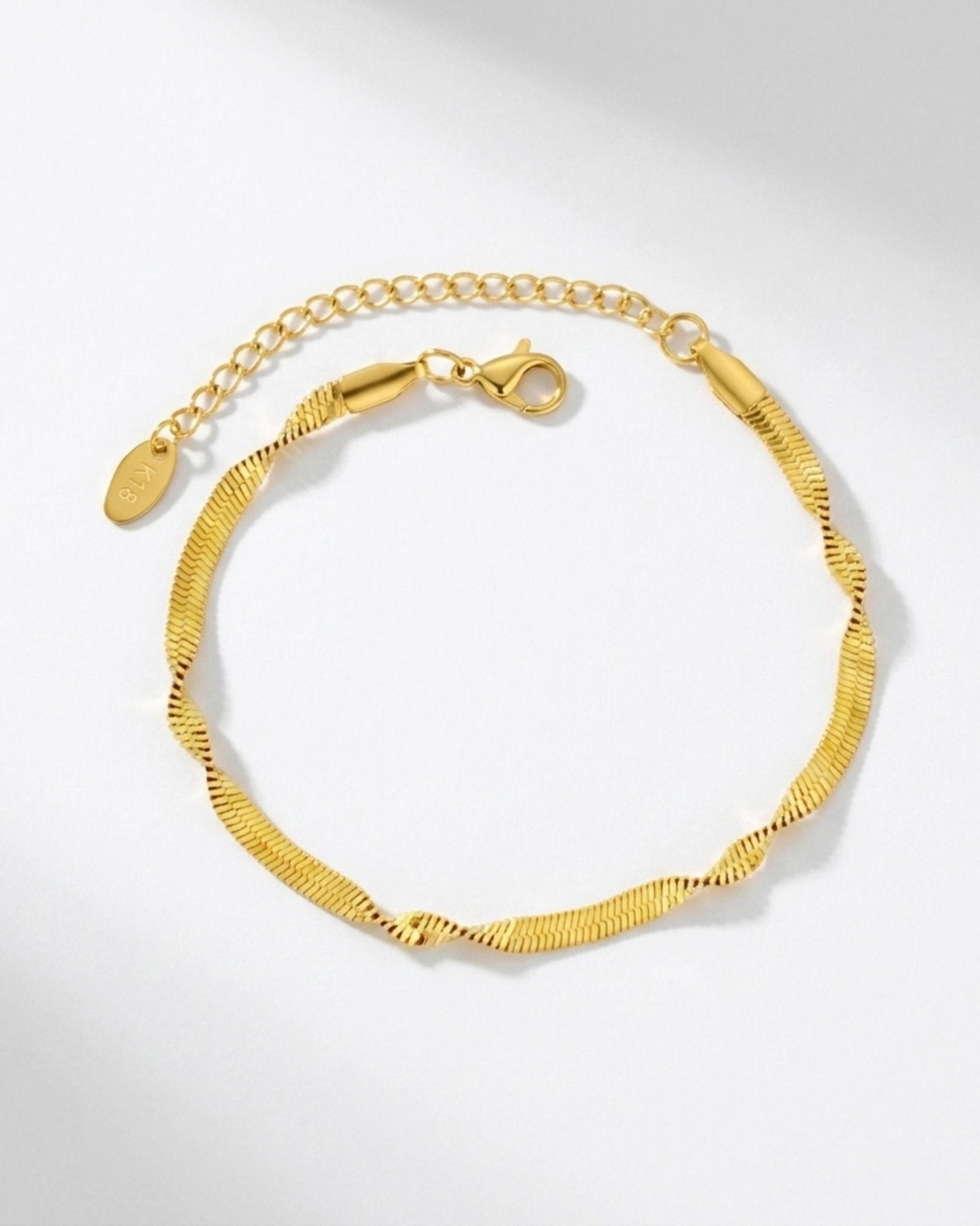 Passion Waterproof Twisted 2mm Herringbone Bracelet 18K Gold Plating - DANSK Copenhagen