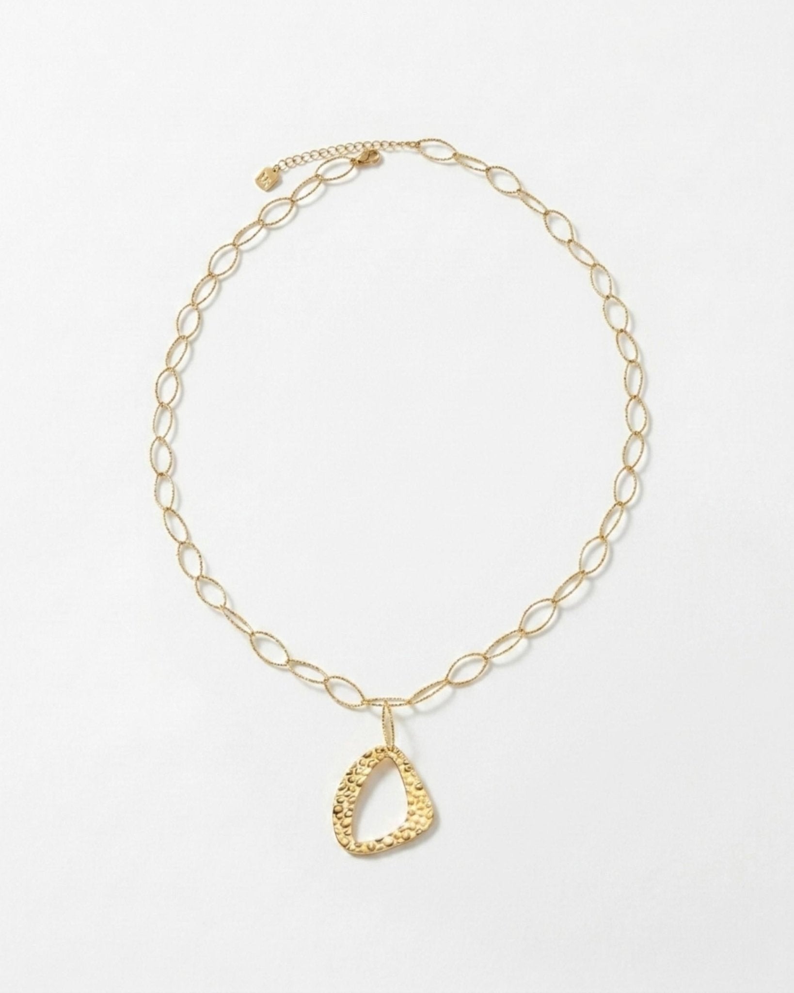 RAGNA Waterproof 18K Gold Plated Long Minimalistic Necklace - Hammered Stainless Steel - DANSK Copenhagen