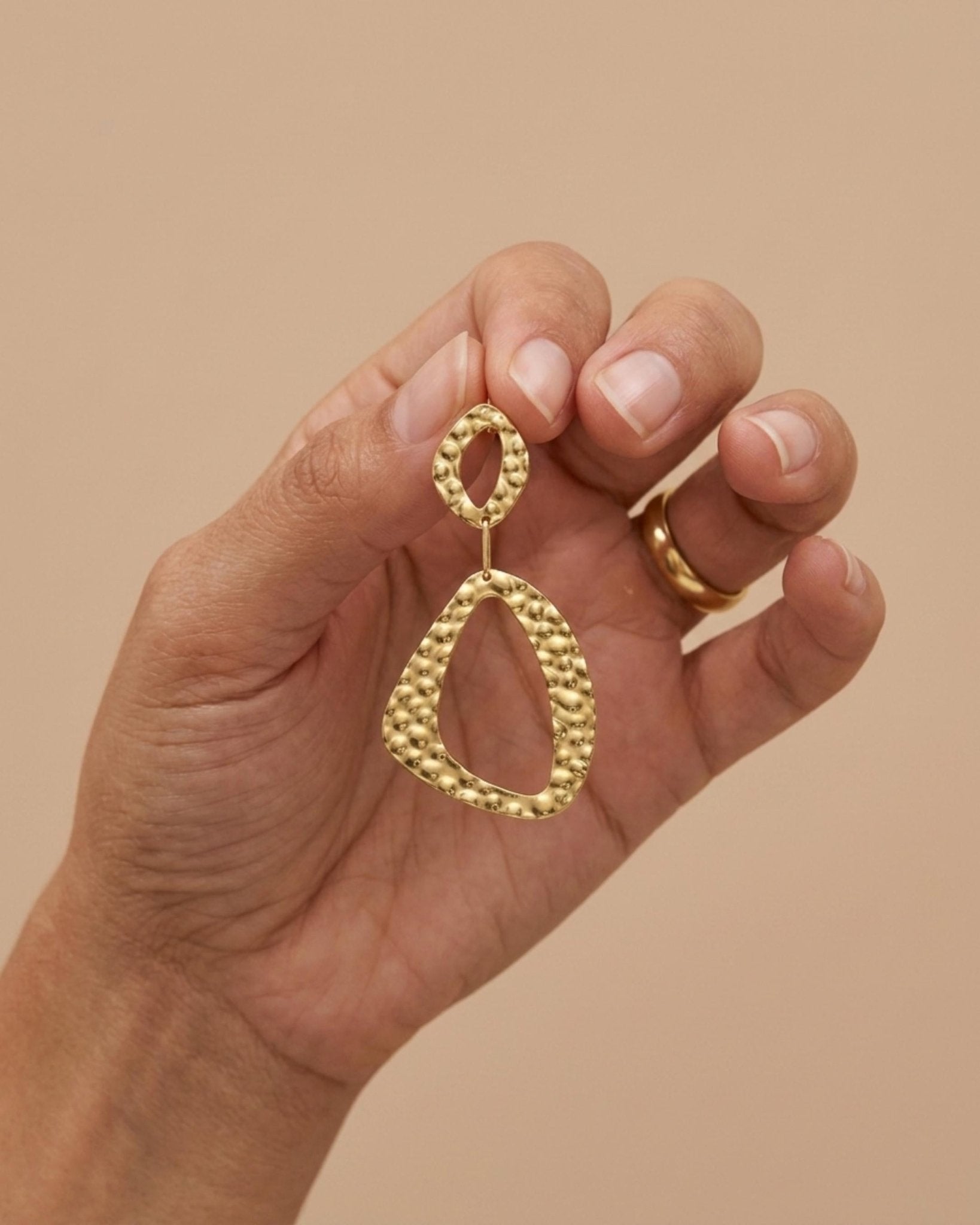 RAGNA Waterproof 18K Gold Plated Original Earrings - Hammered Stainless Steel - DANSK Copenhagen