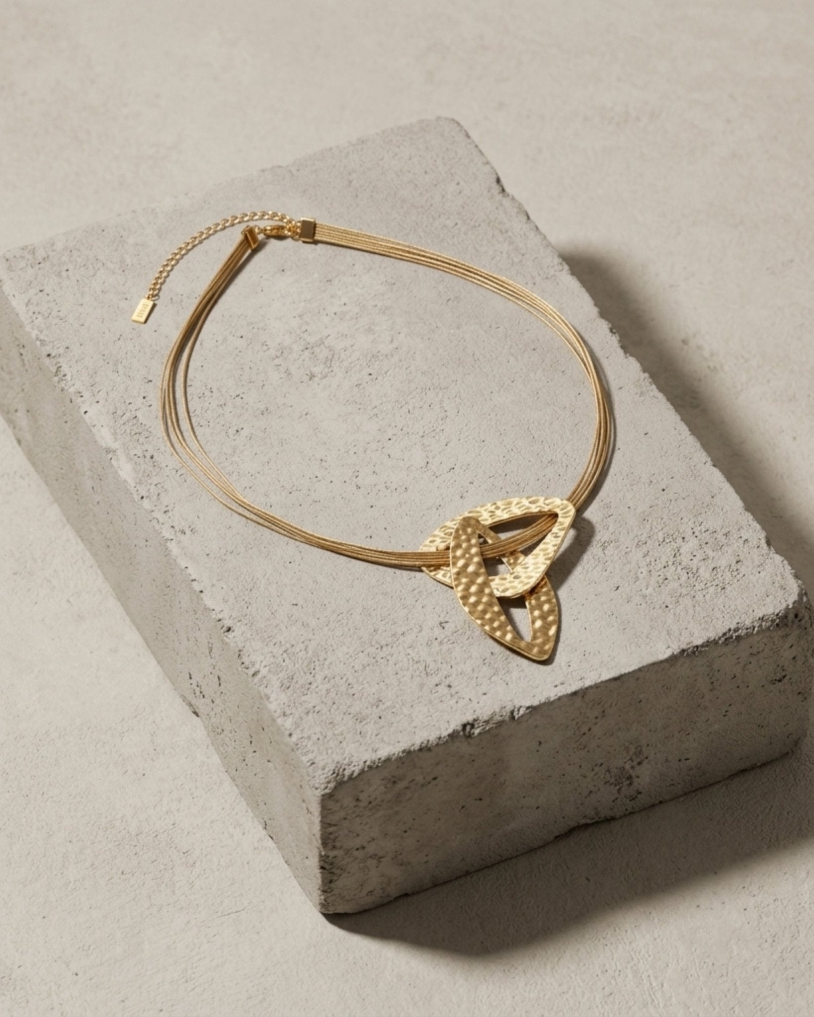 RAGNA Waterproof 18K Gold Plated Short Statement Necklace - Hammered/Polished Stainless Steel - DANSK Copenhagen