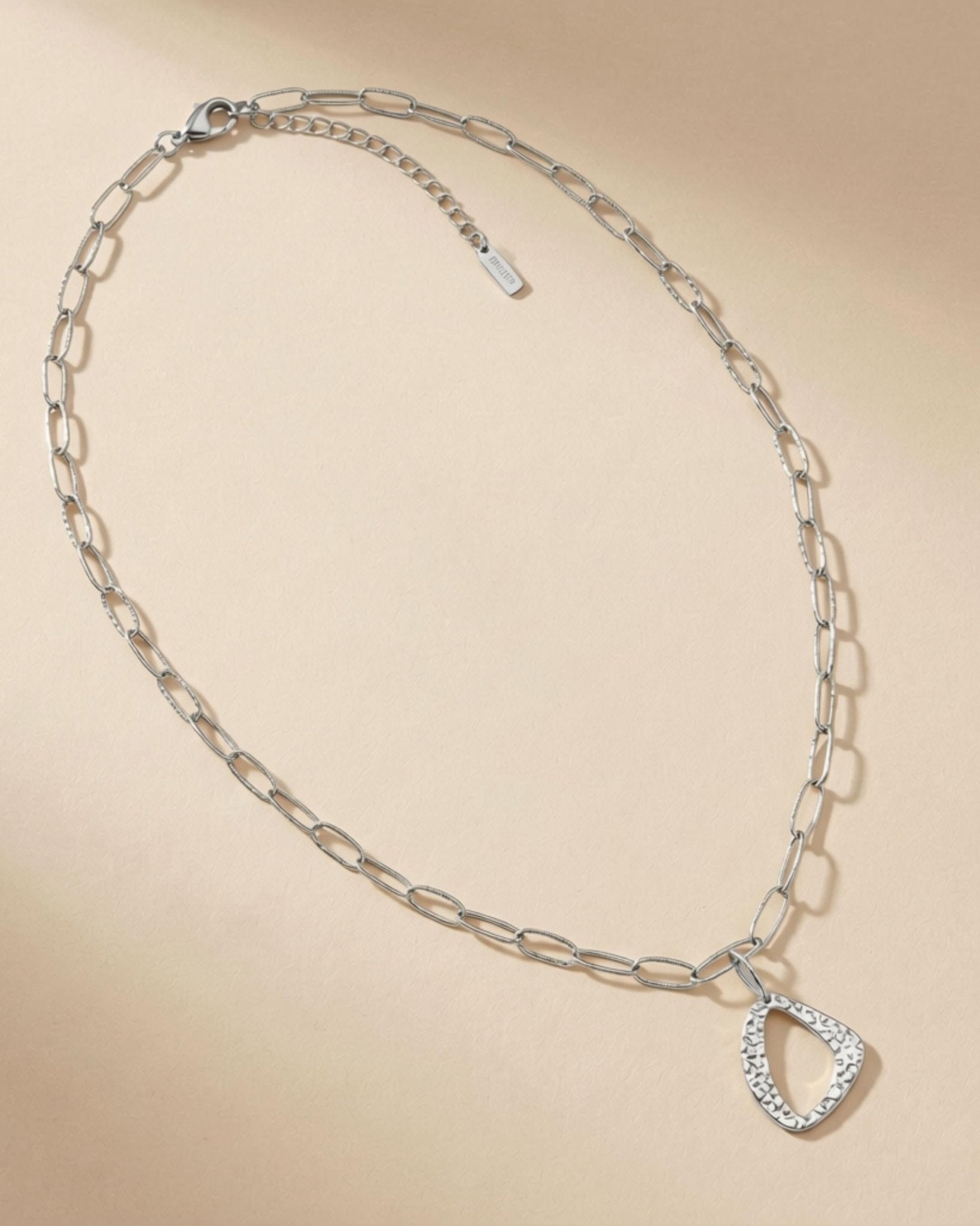 RAGNA Waterproof Silver Stainless Steel Long Minimalistic Necklace - Hammered Finish - DANSK Copenhagen