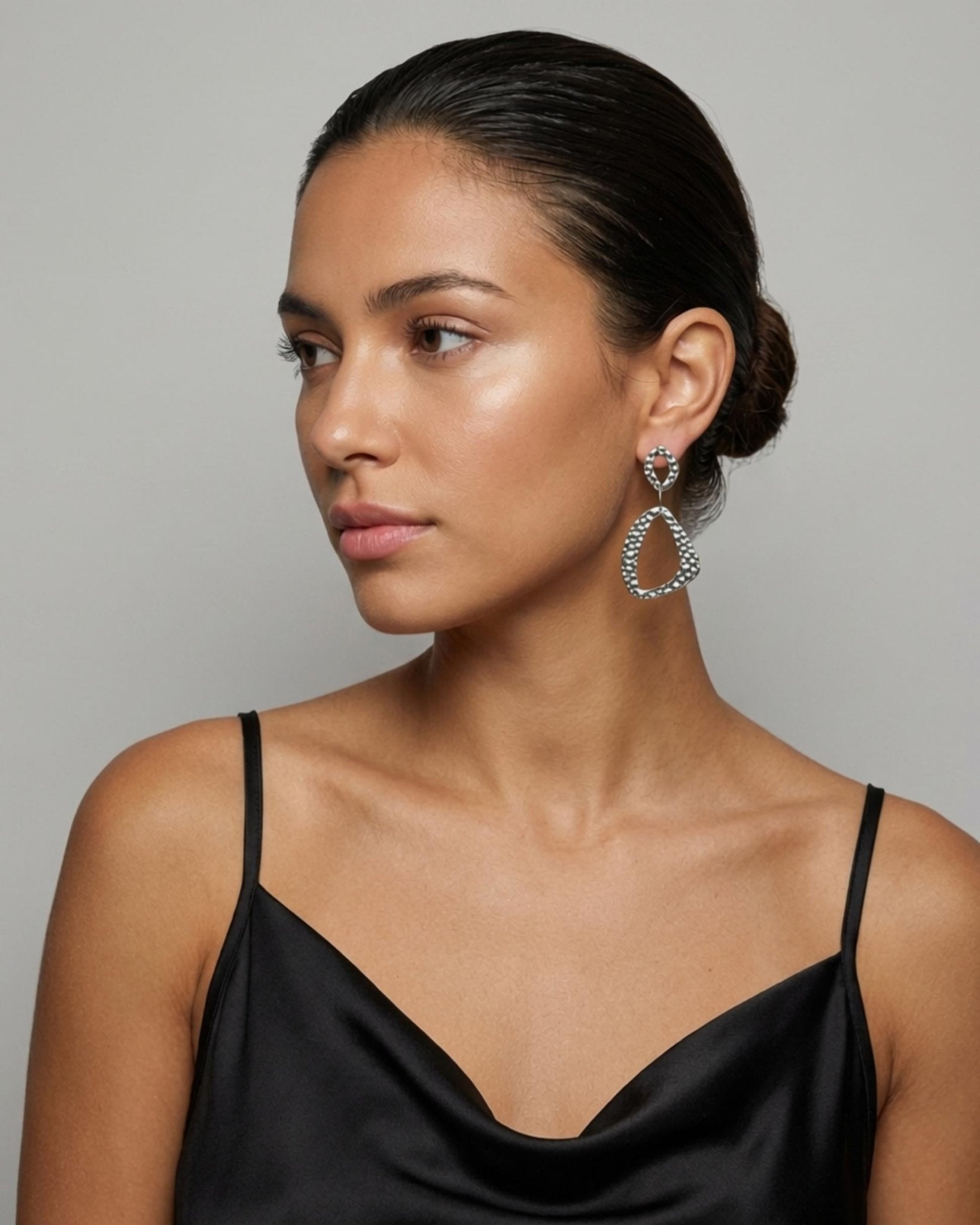 RAGNA Waterproof Silver Stainless Steel Original Earrings - Hammered Finish - DANSK Copenhagen