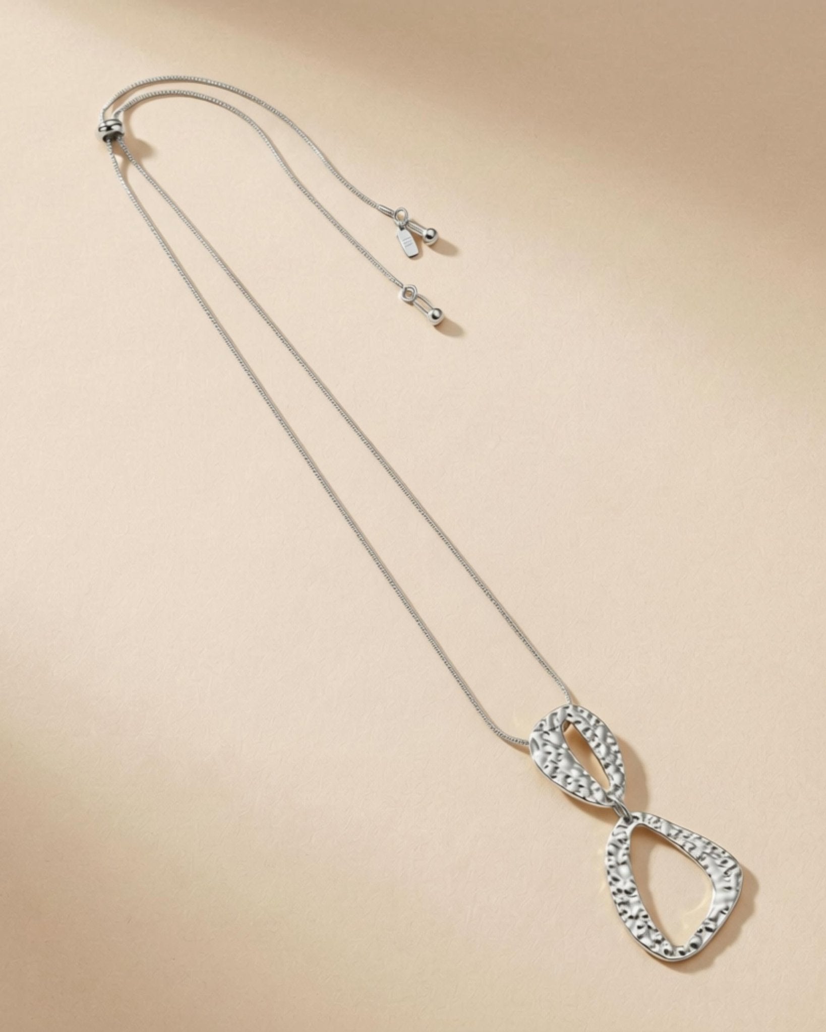 RAGNA Waterproof Silver Stainless Steel Original Simple Necklace - Adjustable Chain & Hammered Finish - DANSK Copenhagen