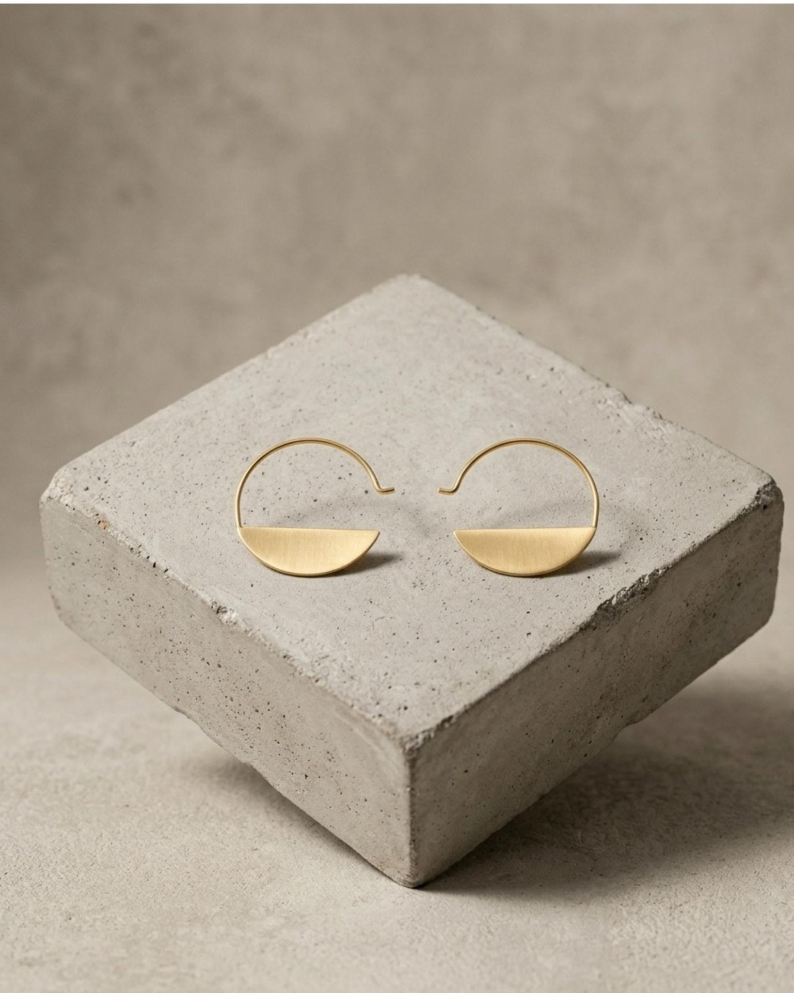 SAGA Waterproof 18K Gold Plated Hoop Earring – Brushed Stainless Steel - DANSK Copenhagen