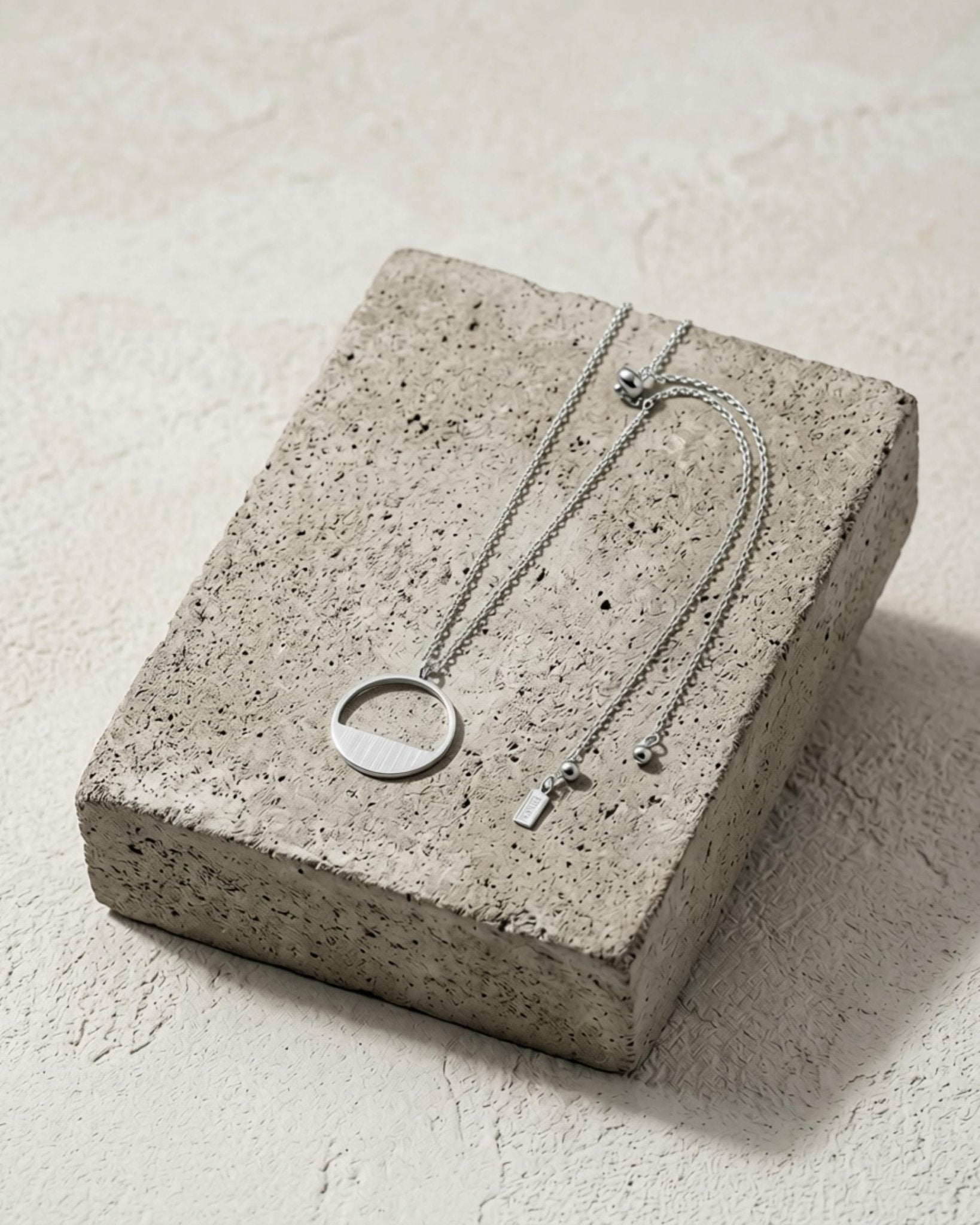 SAGA Waterproof Silver Stainless Steel Necklace – Adjustable Chain & Brushed Finish - DANSK Copenhagen