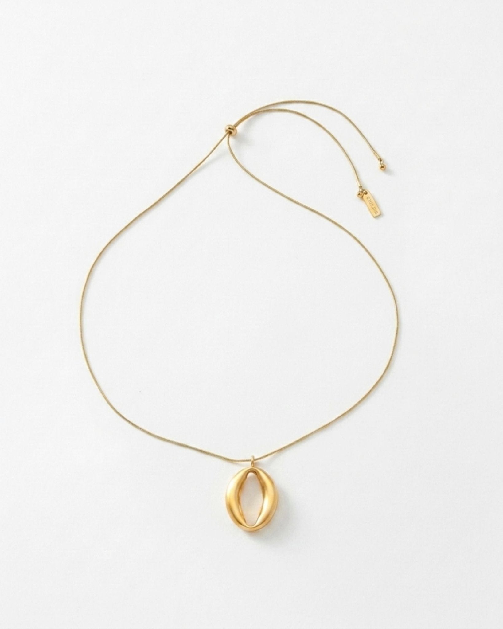 SIGRID Waterproof 18K Gold Plated Long Necklace - Adjustable Chain & Brushed Stainless Steel - DANSK Copenhagen