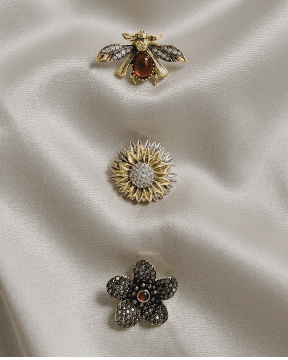 Tracey 3in1 Bee & Flower Brooch Set -DNSK Copenhagen