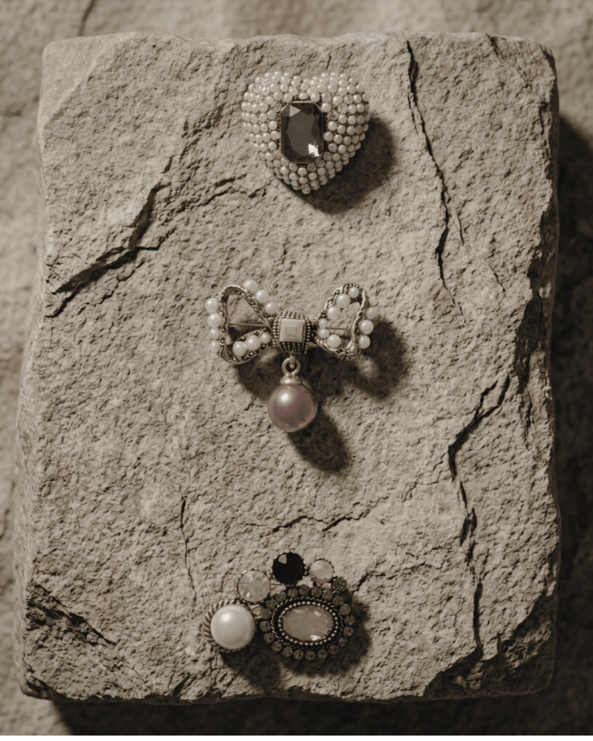Tracey 3in1 Midcentury Pearl Brooch Set -DNSK Copenhagen