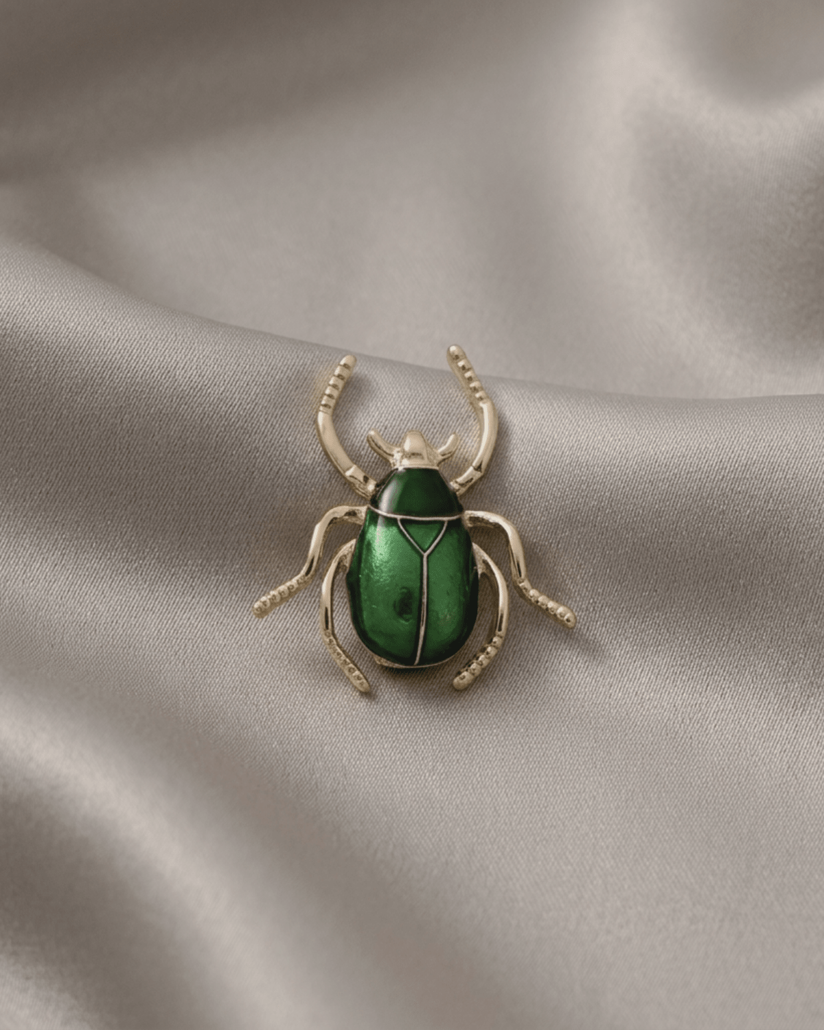 Tracey Bug Brooch Green -DNSK Copenhagen