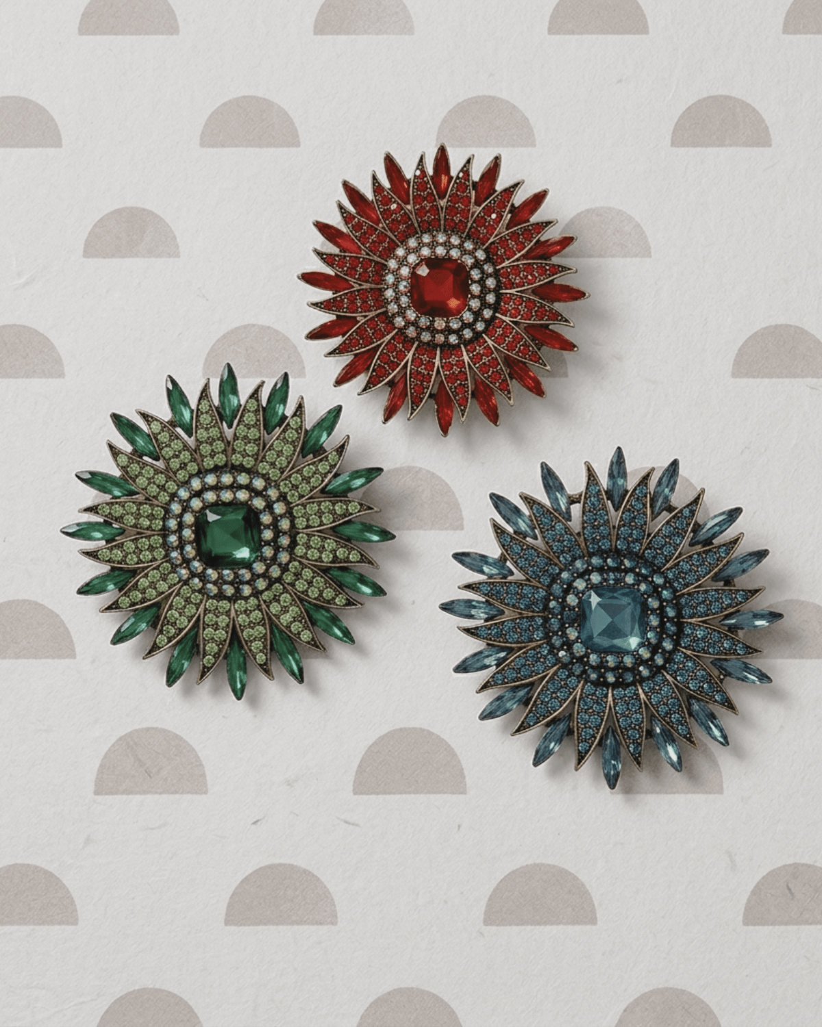 Tracey Colorfull Brooch Blue 56x56mm -DNSK Copenhagen