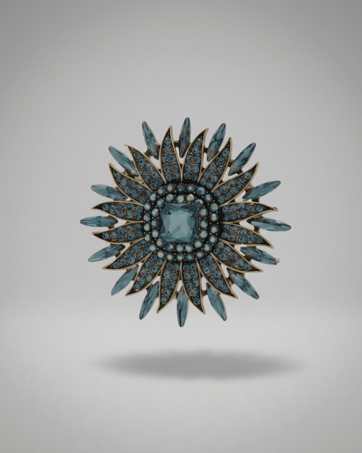 Tracey Colorfull Brooch Blue 56x56mm -DNSK Copenhagen