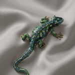 Tracey Salamander Brooch Green 102x56mm -DNSK Copenhagen