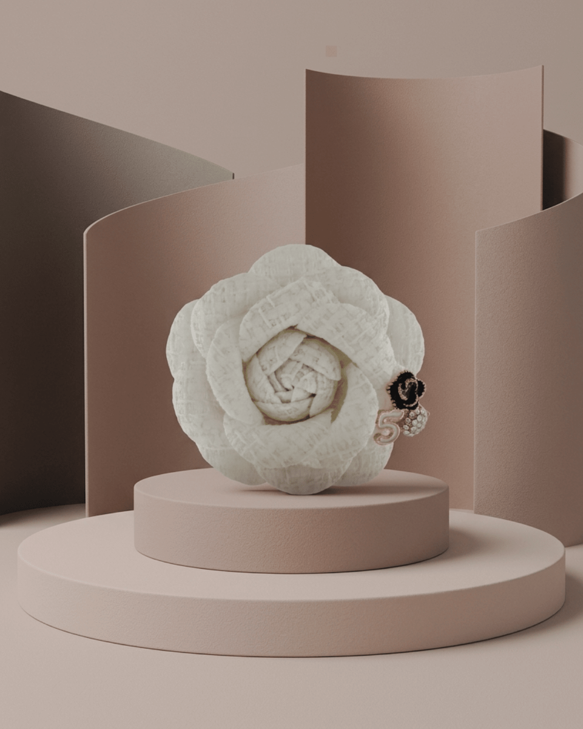 Tracey Wowen Brooch with 3 Pins Cream -DNSK Copenhagen