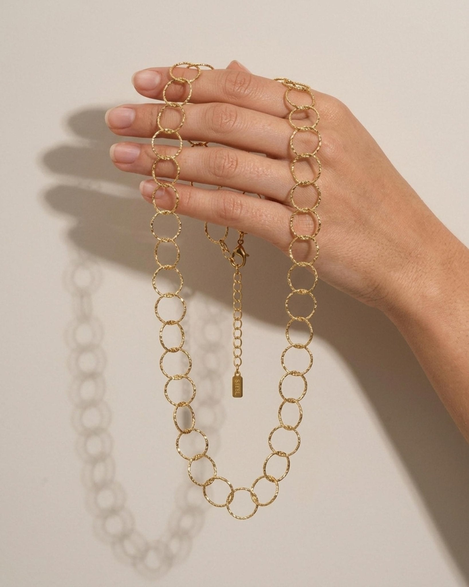 VILJA Waterproof 18K Gold Plated Round Long Link Necklace - Structured Stainless Steel - DANSK Copenhagen