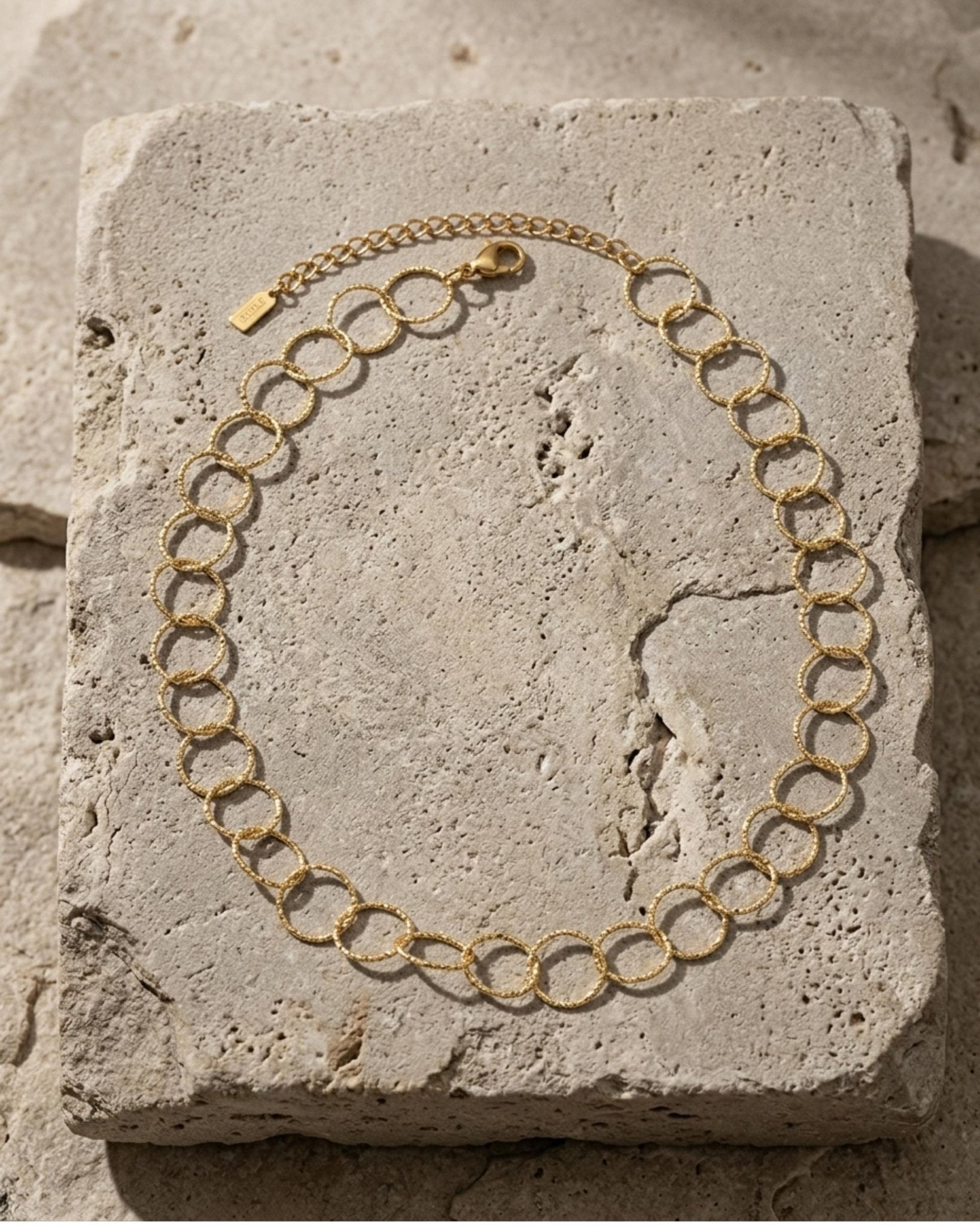 VILJA Waterproof 18K Gold Plated Round Short Link Necklace - Structured Stainless Steel - DANSK Copenhagen